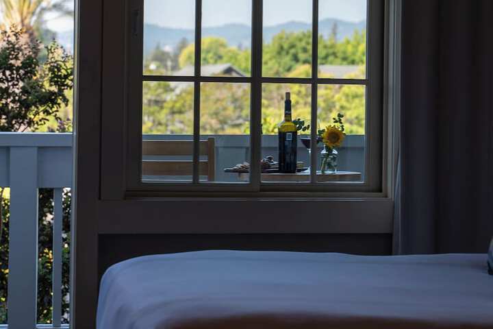 River Terrace Inn