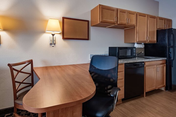 Best Western Plus Wausau / Rothschild Hotel