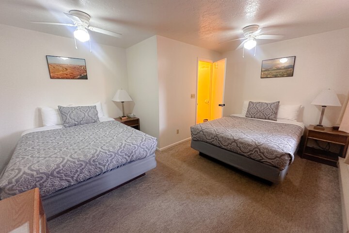 Austins Chuckwagon Lodge