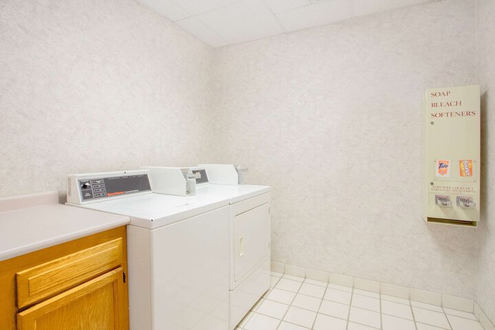 Room 14 of 26