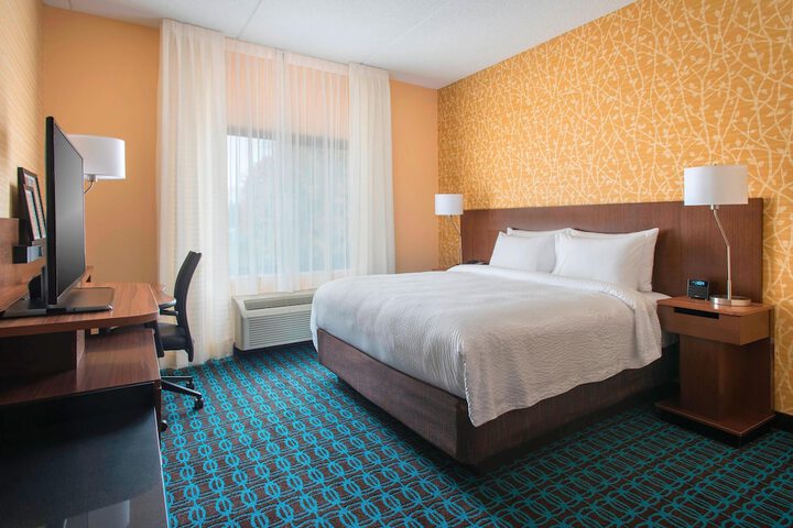 Fairfield Inn and Suites by Marriott Syracuse Carrier Circle