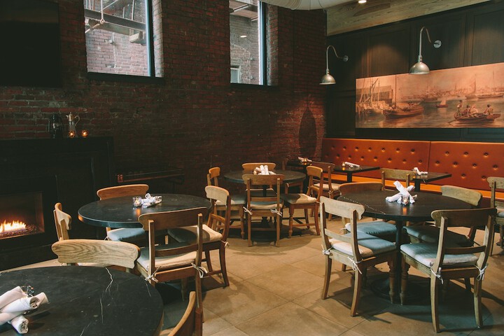 Dining 65 of 79