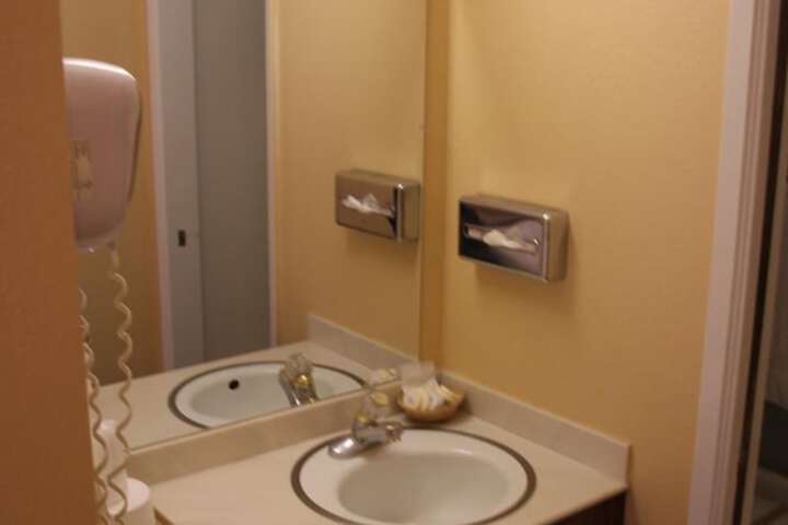 Room 12 of 43