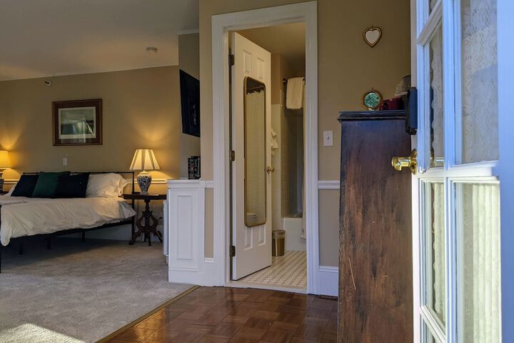 Room 186 of 239