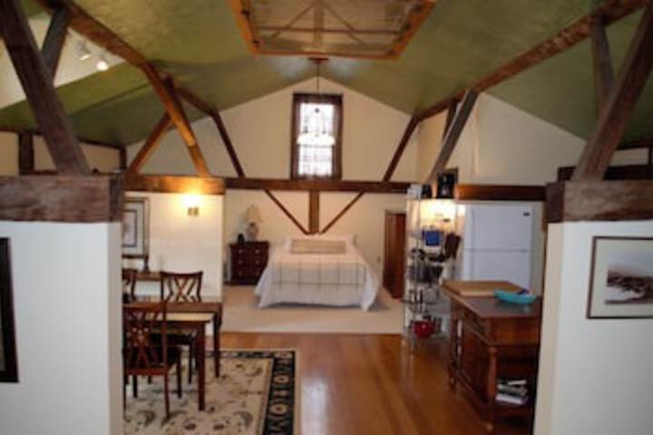 THE LAURENTIDE INN