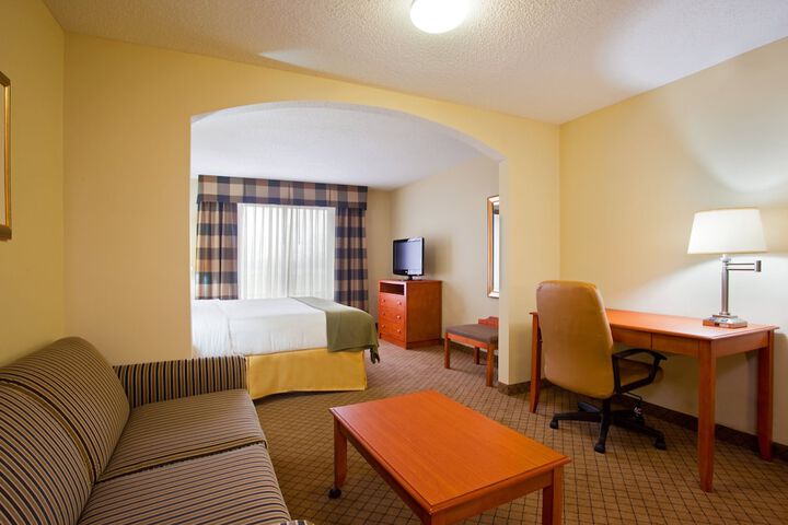 Room 46 of 69