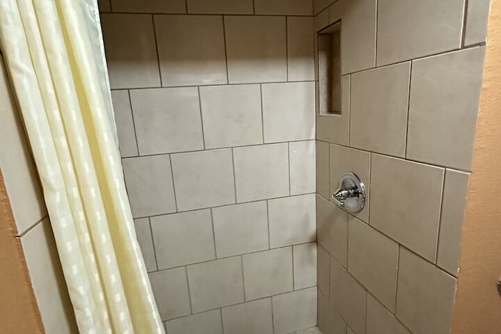 Room 17 of 45