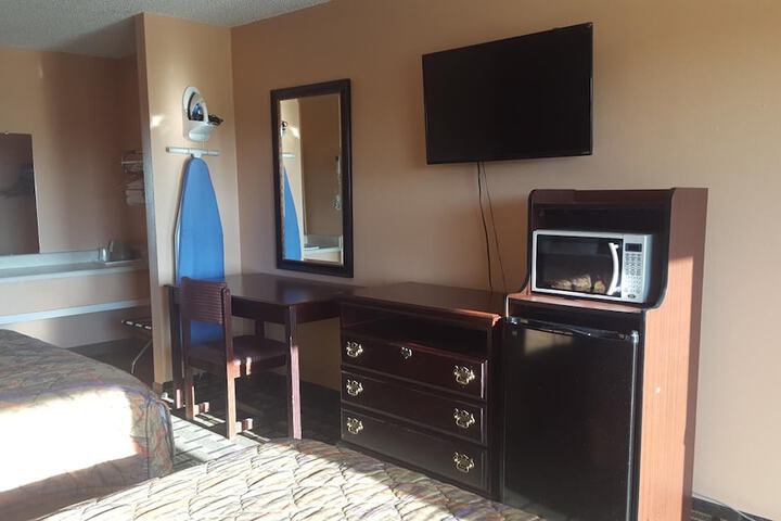 Room 18 of 27