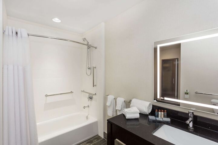 Wingate by Wyndham Miami Airport