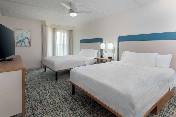 Room 30 of 43