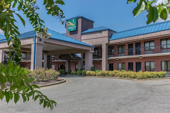 Quality Inn Calera I-65 exit 231