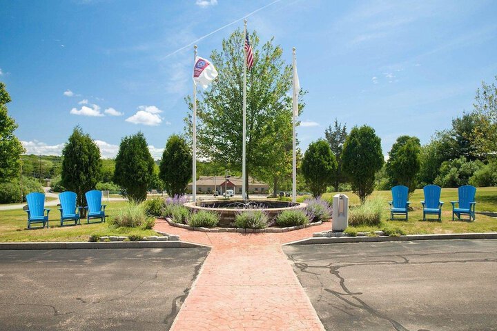 Comfort Suites West Warwick - Providence