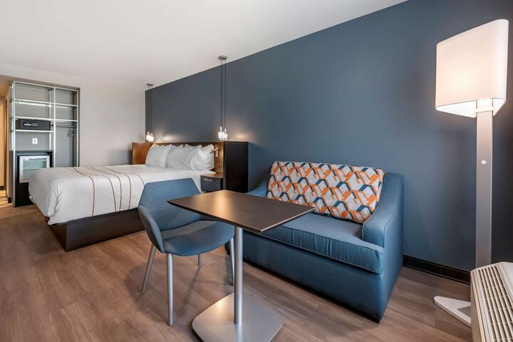 Room 12 of 31