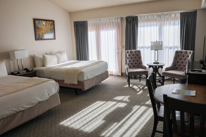 Room 4 of 28