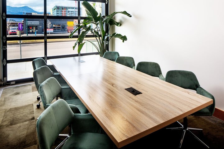 Business Center 106 of 110