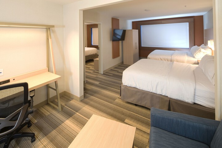 Holiday Inn Express Hotel & Suites Detroit - Utica by IHG