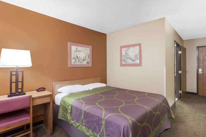 Room 13 of 13