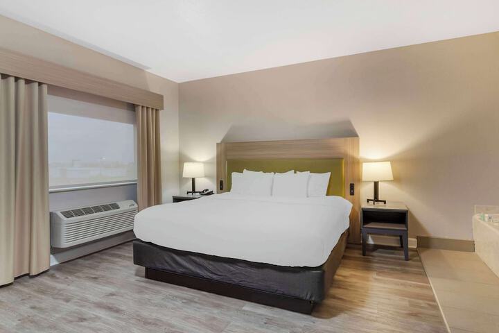 Room 15 of 39