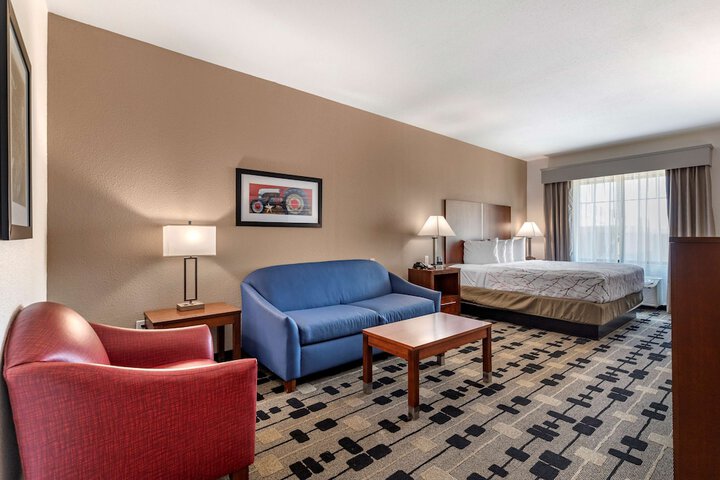 Room 12 of 32