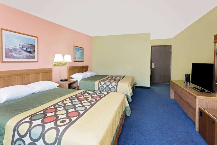 Room 14 of 15