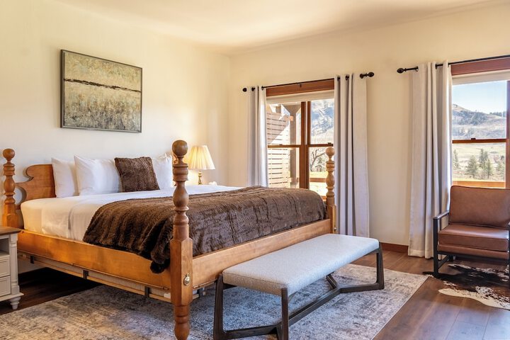 Casia Lodge and Ranch