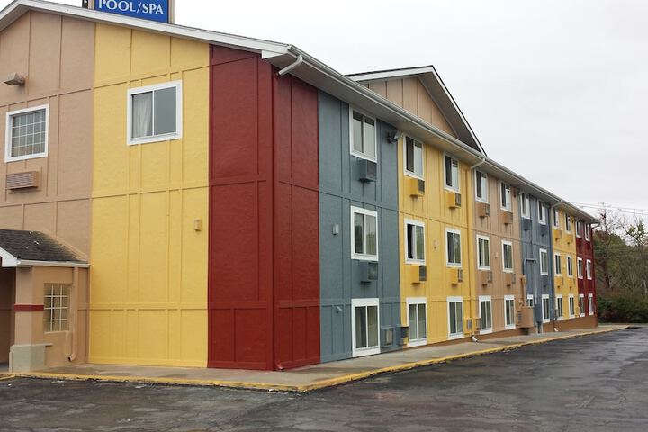 Americas Stay Inn