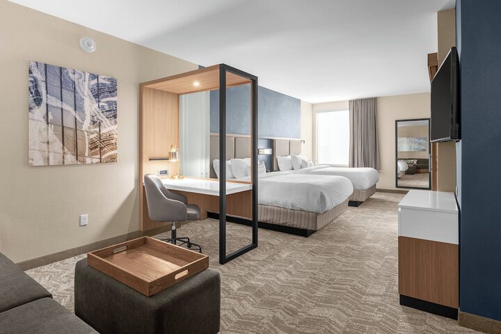Room 15 of 19