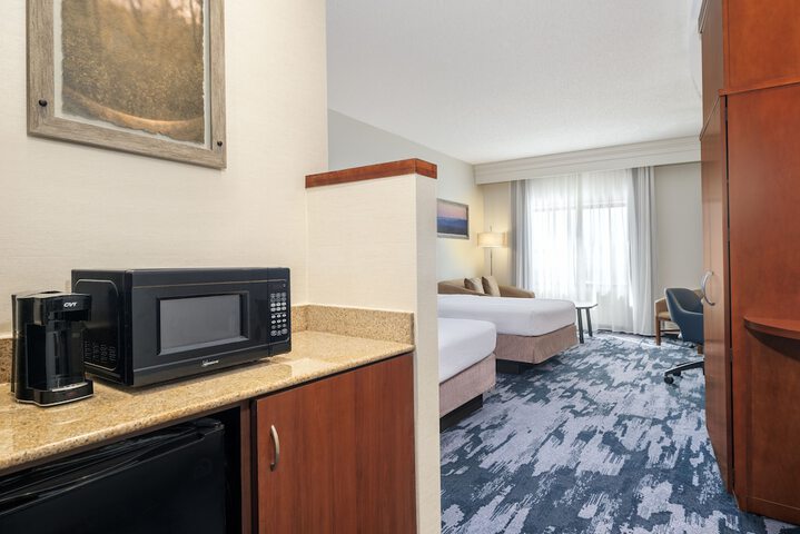 Room 21 of 49