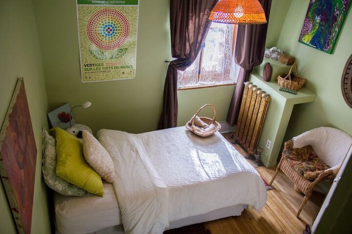 Room 4 of 24