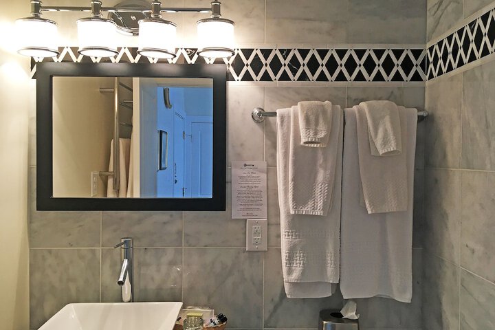 Room 134 of 235