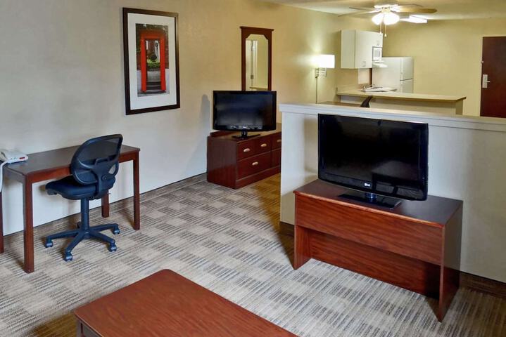 Room 26 of 27