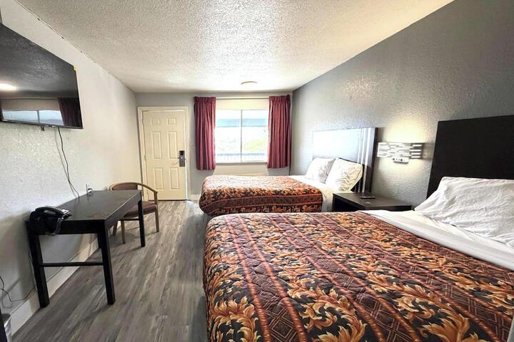 Regency Inn Three Rivers I-37