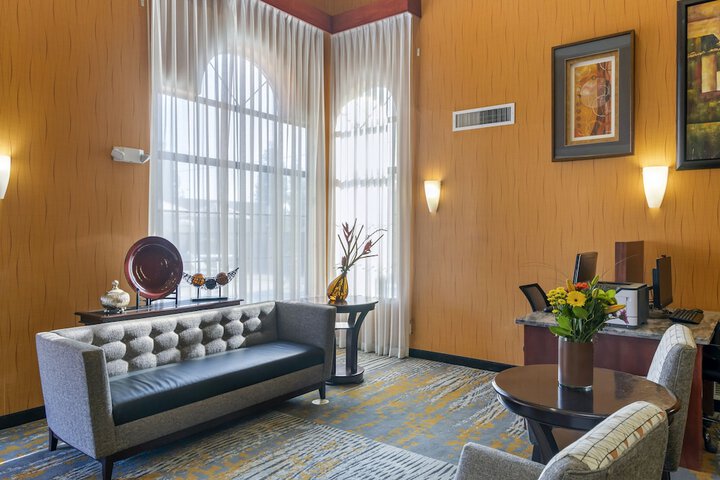 Hotel Interior 10 of 30