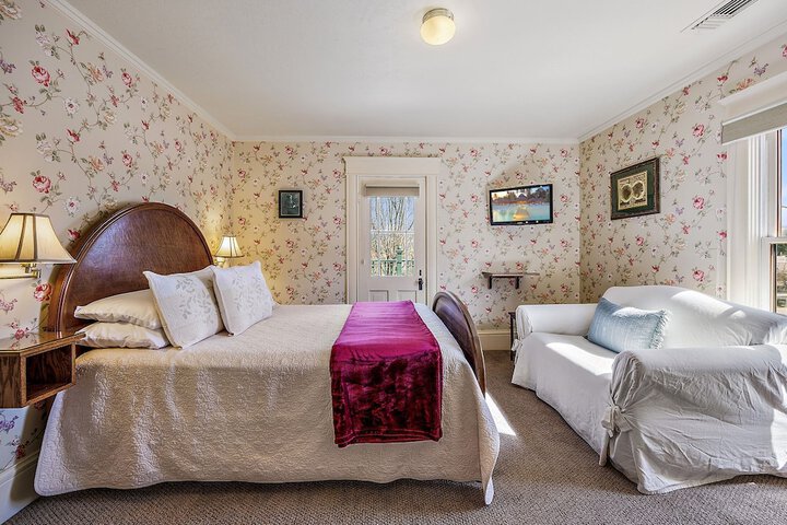 Room 79 of 152