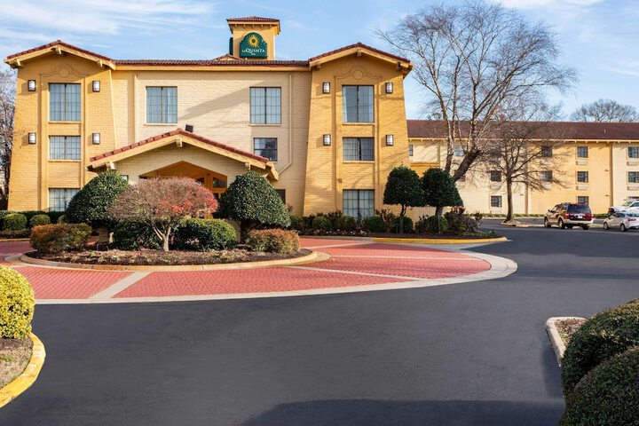Hotel 6 of 30