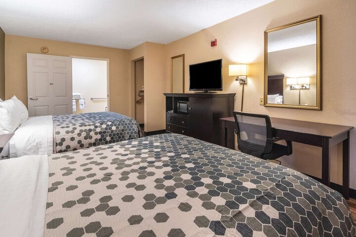 Econo Lodge Hillsboro I-35
