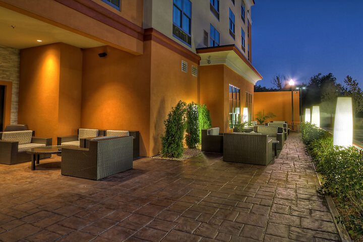 Holiday Inn Hotel & Suites Tupelo North by IHG
