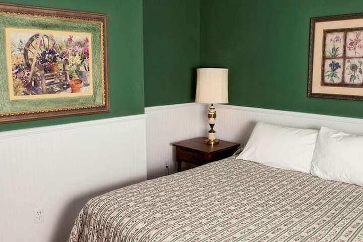 Room 34 of 65