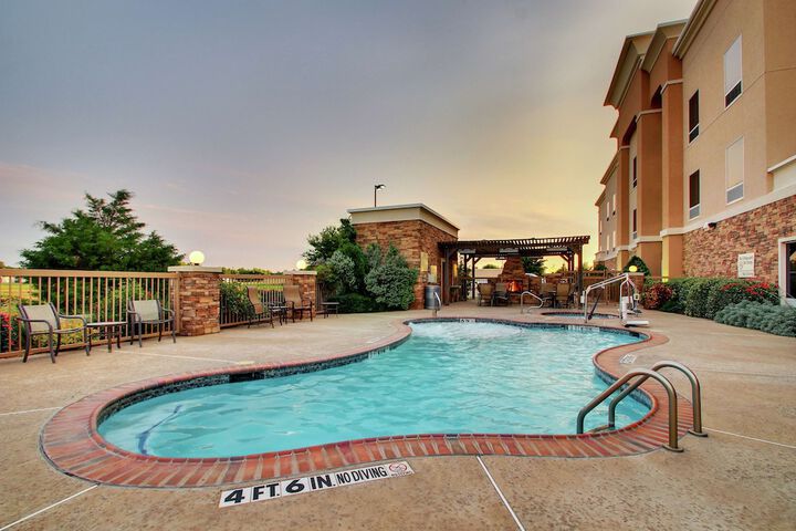 Hotel 5 of 41