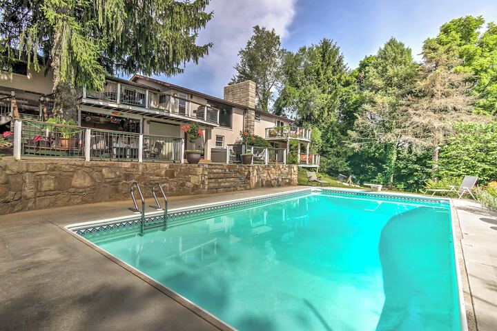 Harpers Ferry Apartment w / Private Pool & Hot Tub!