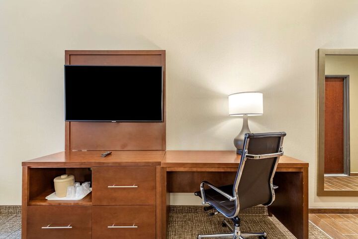 Room 15 of 35