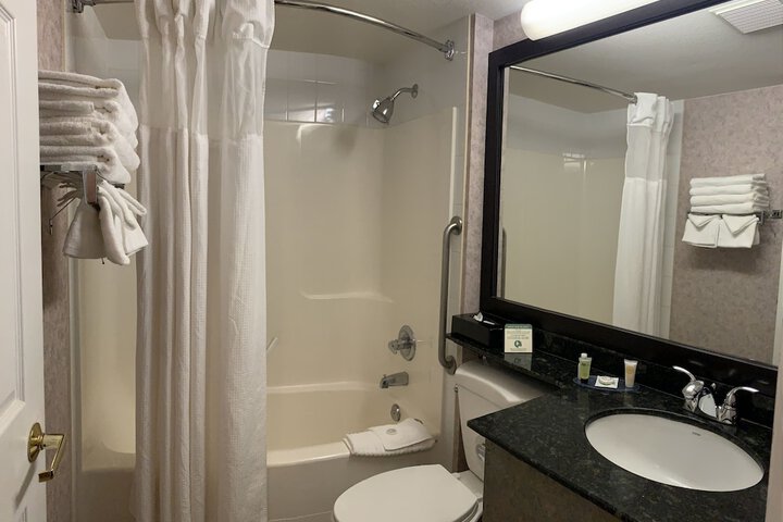 Room 10 of 62