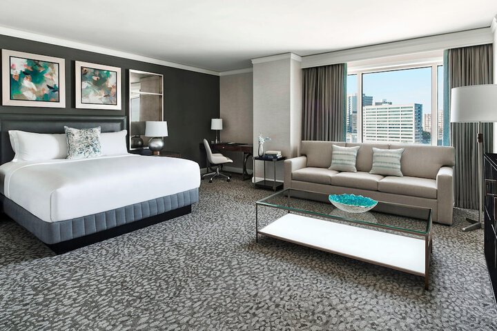 Room 43 of 105