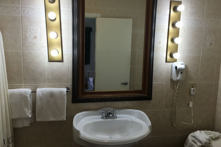Room 29 of 81