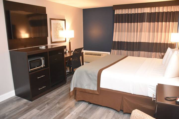 Room 16 of 36