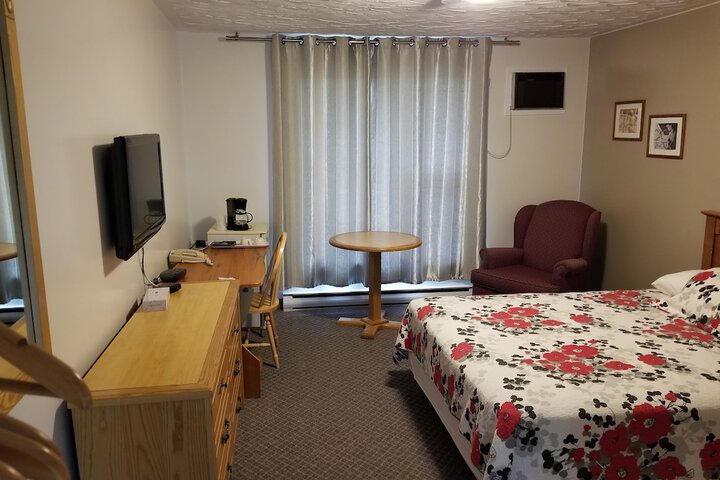 Room 32 of 82