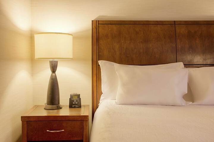 Hilton Garden Inn Milwaukee Downtown