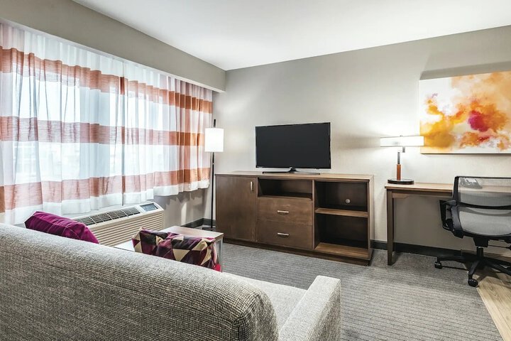 Room 10 of 46