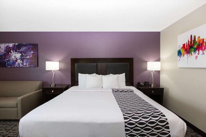 La Quinta Inn & Suites by Wyndham Blue Springs