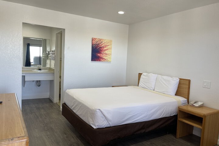 Palms Inn & Suites